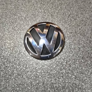 Емблема багажника Volkswagen Passat B5+ 3B5853630