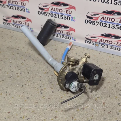Купити Мультиклапан до баллона под запасное колесо ГБО для авто TOMASETTO с электроклапаном — магазин автозапчастин AutoDetal