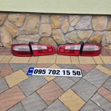 Купити Задние фонари стопы с платами Renault Laguna 2,Рено Лагуна 2 — магазин автозапчастин AvtoEU
