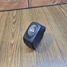 Купити Кнопка стеклоподъемника Renault Megane Рено Мегене (1995-2002) 838099G — магазин автозапчастин AvtoEU