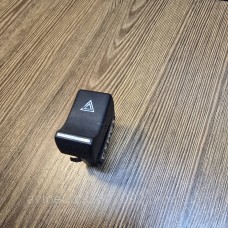 Купити Кнопка аварийки Renault Rapid, Express, Рено Рапид, Экспресс — магазин автозапчастин AvtoEU