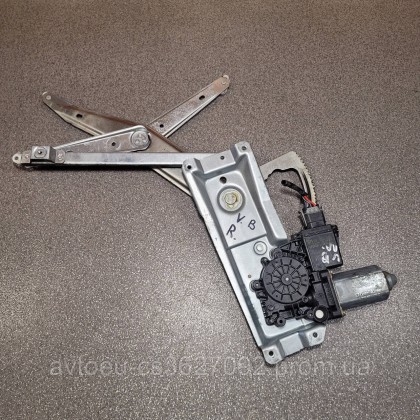 Купити Стеклоподъемник правой двери Opel Vectra B (90520226) 09153596 — магазин автозапчастин AvtoEU