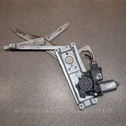 Купити Стеклоподъемник правой двери Opel Vectra B (90520226) 09153596 — магазин автозапчастин AutoDetal