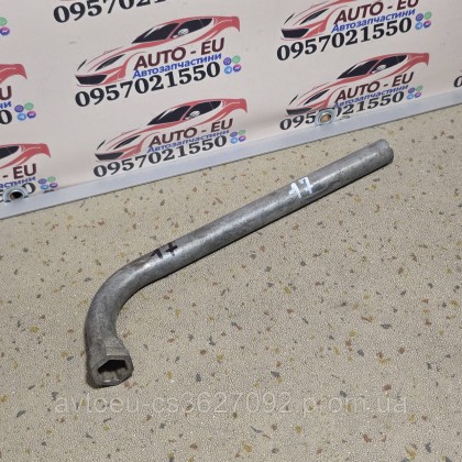 Купити Ключ баллонный на 17 VAG Volkswagen, Skoda, Seat, Audi, Фольцваген, Ауди, Шаль, Сеат 4D0012219A — магазин автозапчастин AvtoEU