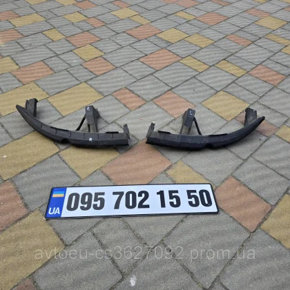 Купити Кронштейн правый, левый передние под фары Renault Scenic 2,Рено Сценик 2 8200183758 8200183741 — магазин автозапчастин AutoDetal