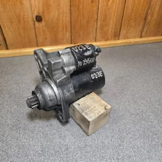 Купити Стартер 1.1 kw BOSCH 0001121016, 02T911023E на 1.2-1.4 бензин Volkswagen Polo IV, Seat Ibiza III, Skoda Fabia — магазин автозапчастин AvtoEU