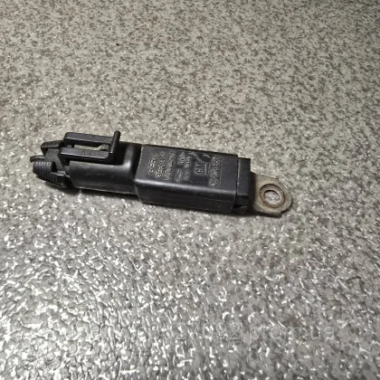 Купити Датчик, кондесатор Opel Astra G, Zafira A, Vectra, Corsa, Combo, Meriva A (09173956) — магазин автозапчастин AutoDetal