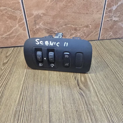 Купити Панель кнопок, корректор фар Renault Scenic 2, Рено Сценик 2 8200140985 — магазин автозапчастин AutoDetal