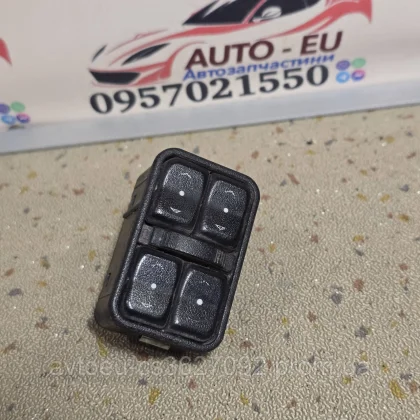Купити Кнопки стеклоподъемника двери, блок кнопок, Opel Zafira A, Astra G, Опель Астра 2, Зафира А 90561086 — магазин автозапчастин AutoDetal