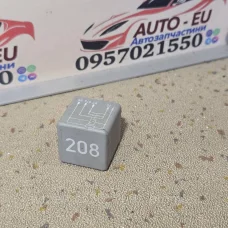 Купити Реле 208 бензонасоса VAG, Volkswagen, Seat, Audi, Skoda, Фольцваген, Ауди, Сеат, Шкод 8A0951253B — магазин автозапчастин AvtoEU
