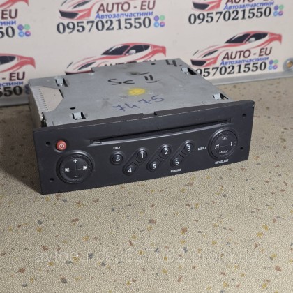 Купити Оригинальный штатный магнитофон для Renault Scenic 2, Megane 2, Рено Сценик 2, Мегане 2 8200607915T — магазин автозапчастин AvtoEU