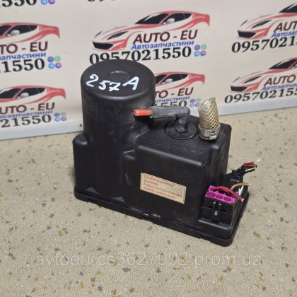 Купити Компрессор центрального замка VAG Volkswagen, Audi A4B5, A6, Volkswagen Audi A4 B5, A6 4A0862257A — магазин автозапчастин AvtoEU