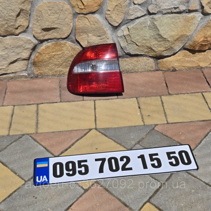 Купити Задний фонарь стоп с платой левый Volvo V40, Вольво В40 универсал 96-04р. — магазин автозапчастин AvtoEU