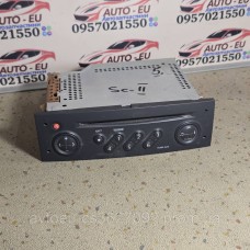 Купити Магнитофон оригинал штатный Renault Scenic 2, Megane 2, Рено Сценик 2,Мегане 2 820030085 — магазин автозапчастин AvtoEU