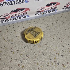 Купити Крышка расширительного бачка GM 9202799 OPEL Astra-H Zafira-B Corsa-D Vectra-C Signum — магазин автозапчастин AvtoEU