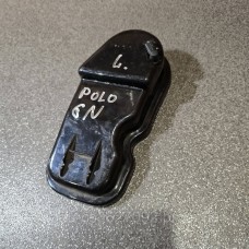 Купити Крышка, заглушка левой передней фары Volkswagen Polo 3 6N, Фольксваген Поло 3 6N 304411139L — магазин автозапчастин AvtoEU