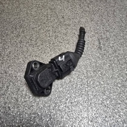 Купити Датчик давления наддува VAG Volkswagen, Skoda, Seat, Audi, Фольцваген, Ауди, Шкода, Сеат 038906051 Bosch — магазин автозапчастин AvtoEU