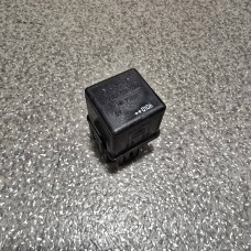 Купити Реле MB953381, V23134B52X240 993072 Spase Star 00-04r Mitsubishi — магазин автозапчастин AvtoEU