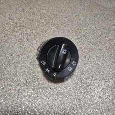 Купити Включатель света, Volkswagen Passat B6, Skoda, Seat 1K0941431 — магазин автозапчастин AvtoEU