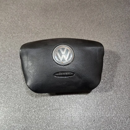 Купити Подушка безопасности руля, рулевого колеса Airbag Volkswagen Passat 5, Golf 4, Bora (3B0880201M) — магазин автозапчастин AutoDetal
