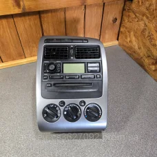 Купити Накладка центральной консоли торпеды салона в сборе Toyota Avensis T22 Toyota Avensis T 22 — магазин автозапчастин AvtoEU
