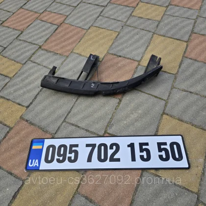 Купити Кронштейн левый передний под фару Renault Scenic 2,Рено Сценик 2 8200183741 — магазин автозапчастин AutoDetal