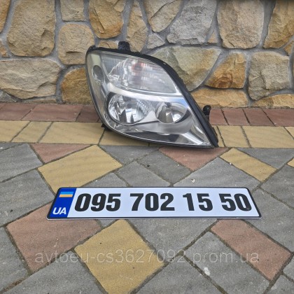 Купити Фара передняя права в сборе Renault Scenic 1,Рено Сценик 1 7700432097 — магазин автозапчастин AvtoEU