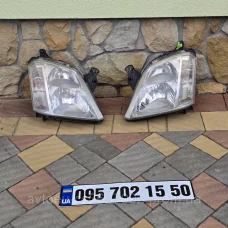 Купити Фары передние Opel Meriva A, Опель Мерива А93321052 93321053 — магазин автозапчастин AvtoEU