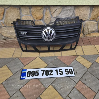 Купити Решетка радиатора Volkswagen Golf 5, Фольцваген Гольф 5 1K5853651 — магазин автозапчастин AutoDetal
