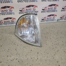 Купити Указатель поворота правый передний Skoda Octavia Tour, Шкода Октавия Тур — магазин автозапчастин AvtoEU